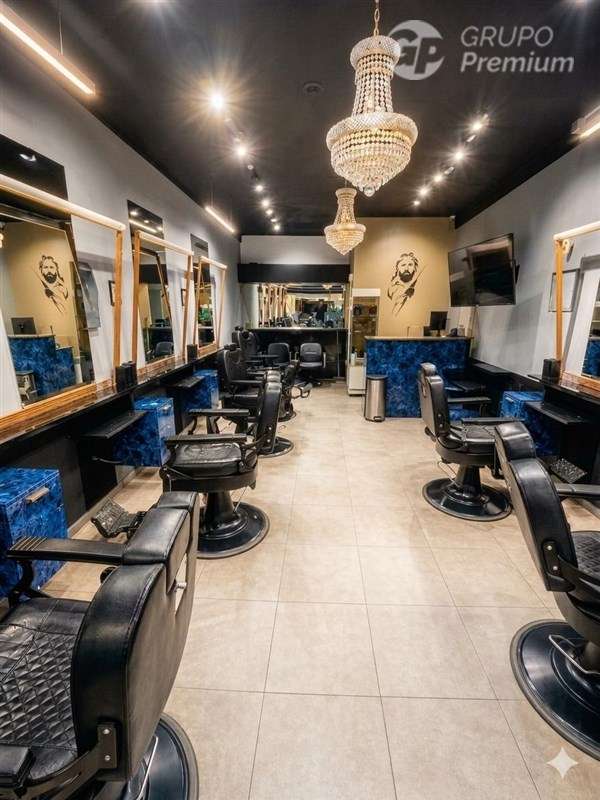 OPORTUNIDAD DERECHO LLAVES BARBERÍA PELUQUERÍA STRIP CENTER