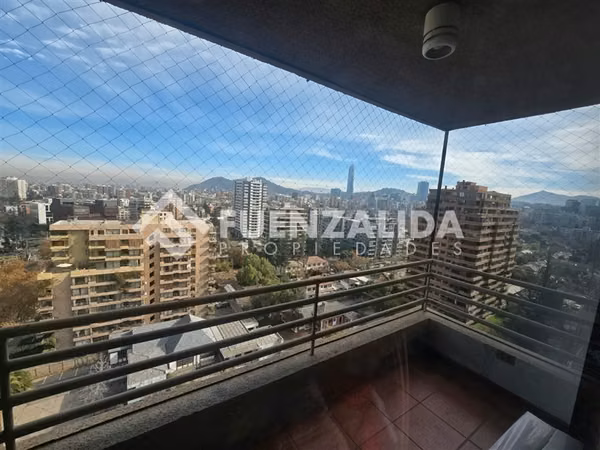Departamento en venta de 2 dorm. en Las Condes