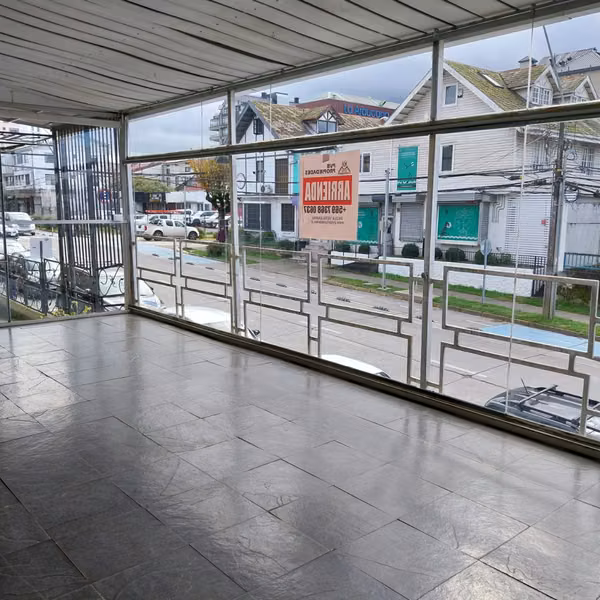 LOCAL COMERCIAL  AVENIDA ALEMANIA/CAUPOLICÁN