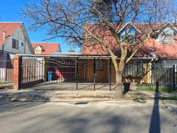 ¡SE ARRIENDA EXCELENTE CASA EN VILLA LOMAS DE LIRCAY – TALCA!