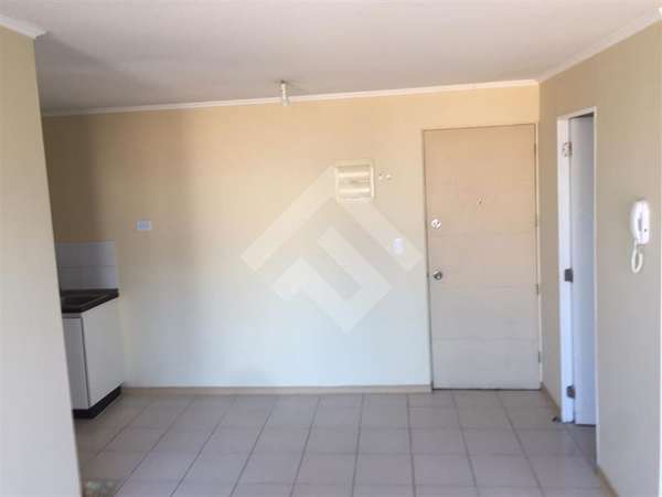 2 dorm., 1 baño, calle Zenteno con Pedro Lagos