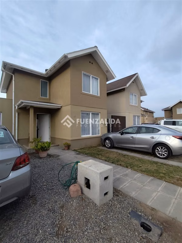 Casa en venta de 4 dorm. en Padre Hurtado