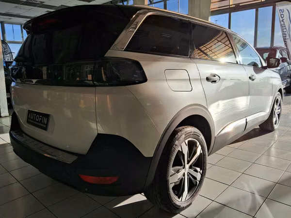 PEUGEOT 5008 ACTIVE 1.6 E-HDI 112HP 2022