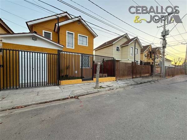 Casa en venta de 3 dorm. en Villa Alemana