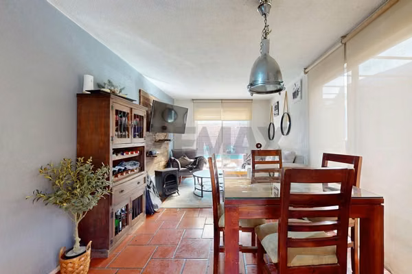 Frente a colegio | potencial comercial