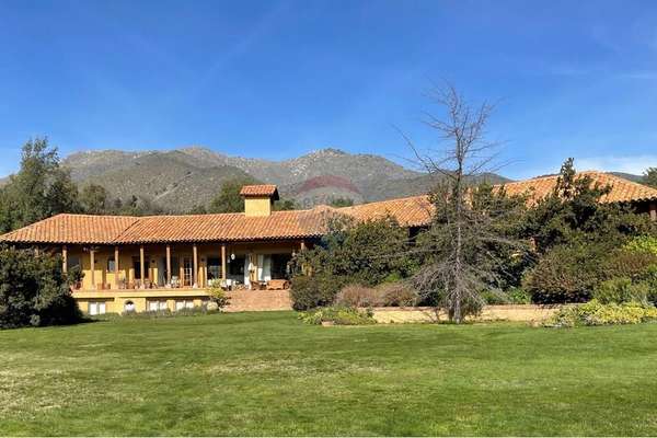 Venta campo - casa patronal pangue