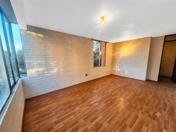 Departamento en venta de 3 dorm. con estacion. en Ñuñoa