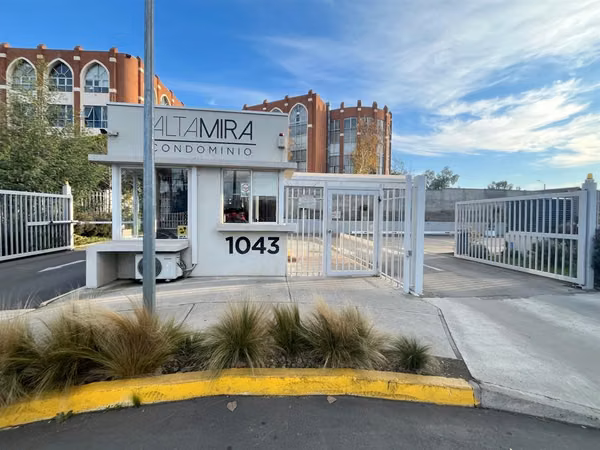 DEPARTAMENTO 5 y medio poniente #1043