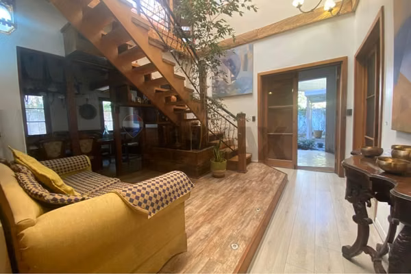 Espectacular casa residencial de 3 pisos!