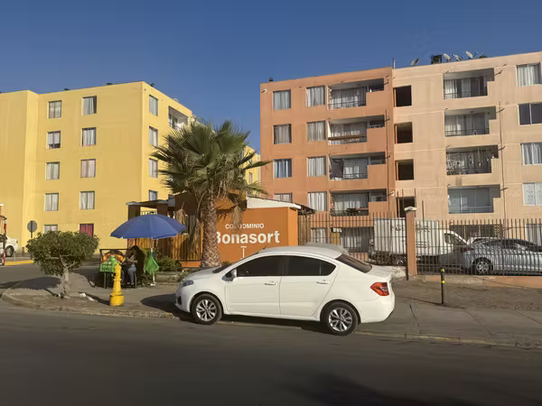 Se vende Departamento de Dos Dormitorios, en Sector Norte Valor 2.100UF