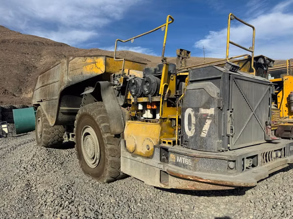 CAMION DE EXTRACCION OPERATIVO MARCA EPIROC MODELO MT65 AÑO 2018