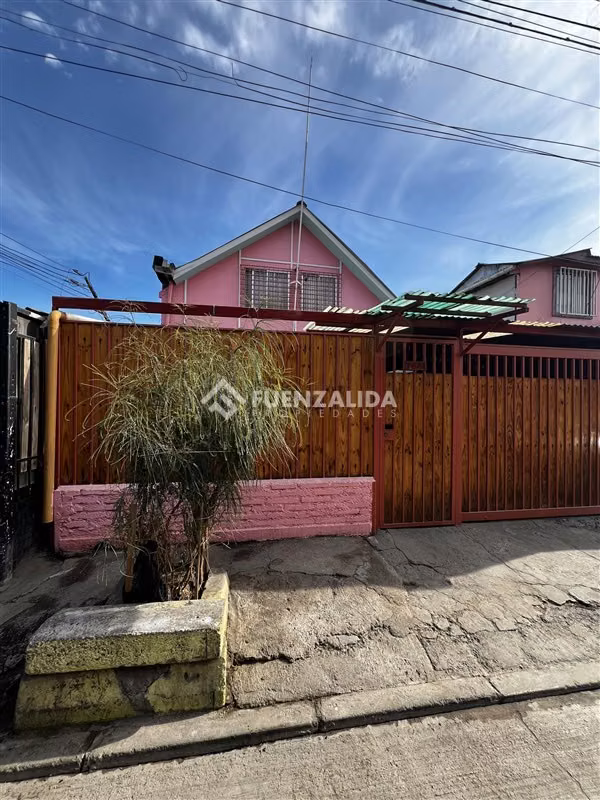 Casa en venta de 4 dorm. en Cerrillos
