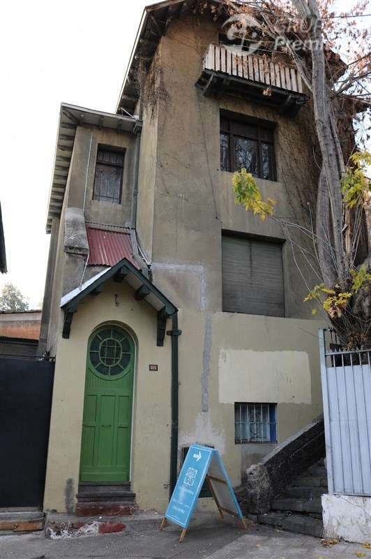 Casa en venta de 10 dorm. en Providencia a m de La Chascona