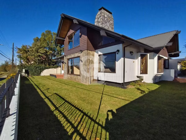 Arriendo de lujo en Puerto Varas - Comercial.
