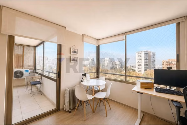 Se vende departamento en las condes