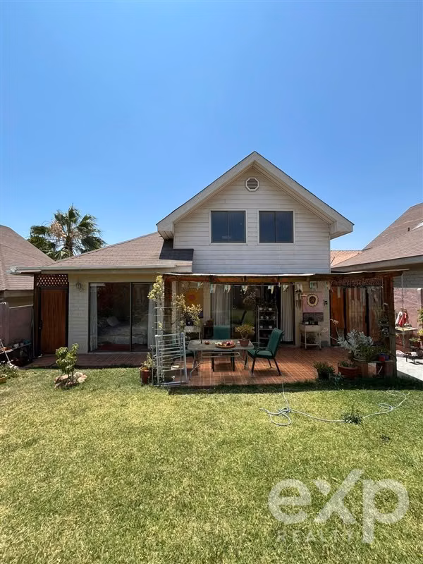 Casa en venta de 3 dorm. en Tiltil