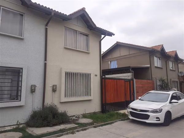 Casa en arriendo en Lampa