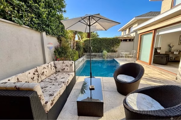 Venta casa en condominio altos del parque