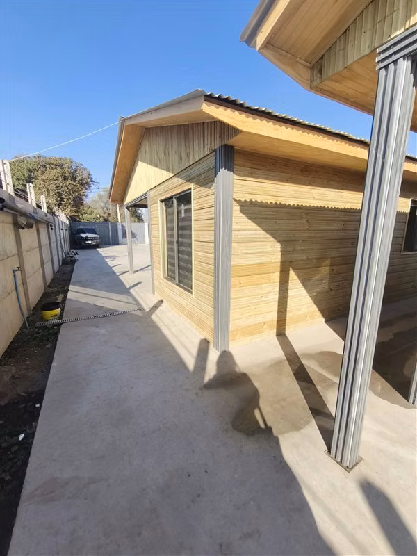 Casa en venta de 8 dorm. en Lampa