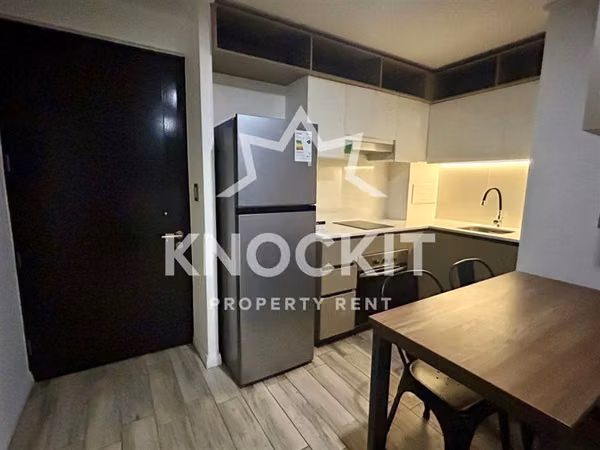 Arriendo Depto Semi Amoblado 1D1B Carmen Mena 838 San Miguel