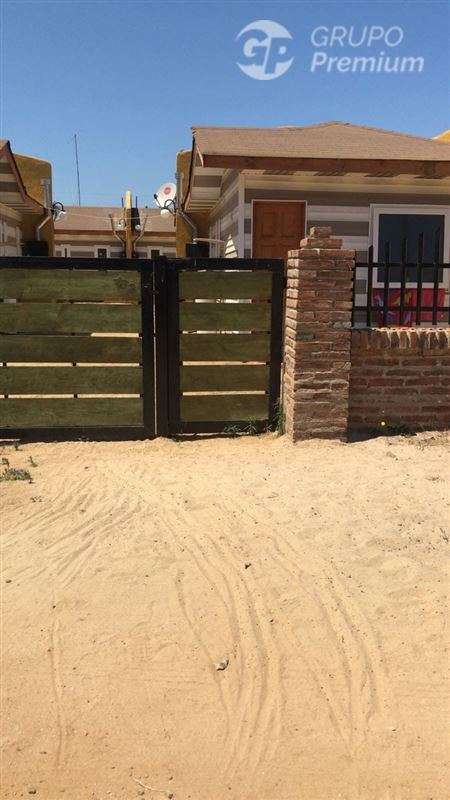 Terreno comercial con cabañas en venta en Algarrobo