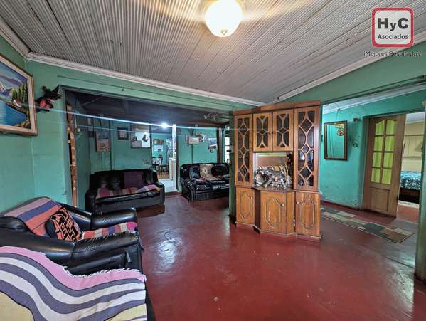 Venta de casa con gran terreno