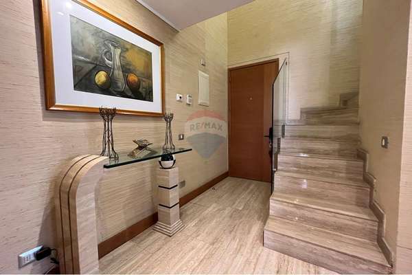 Duplex 3d+3b+3e+bod+3terrazas. las condes.