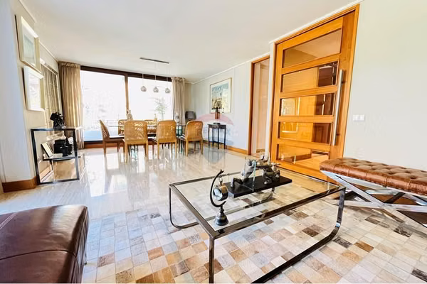 Duplex 3d+3b+3e+bod+3terrazas. las condes.