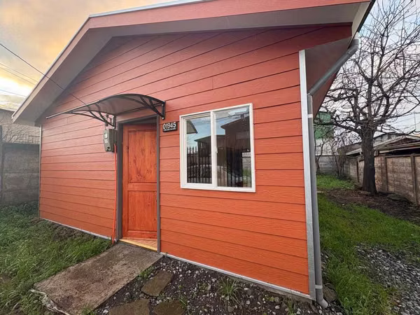 SE ARRIENDA CASA NUEVA EN JAVIERA CARRERA (174663)