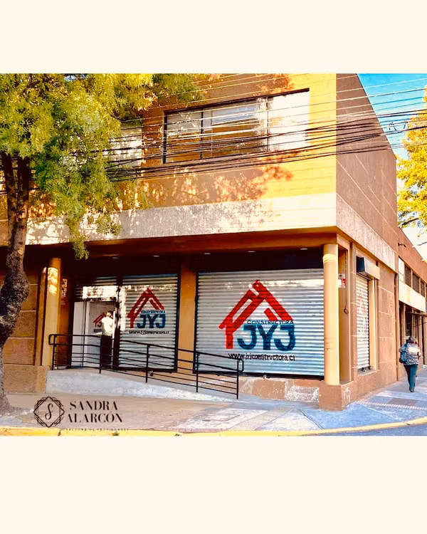 Arriendo Local Comercial frente a plaza de Parral