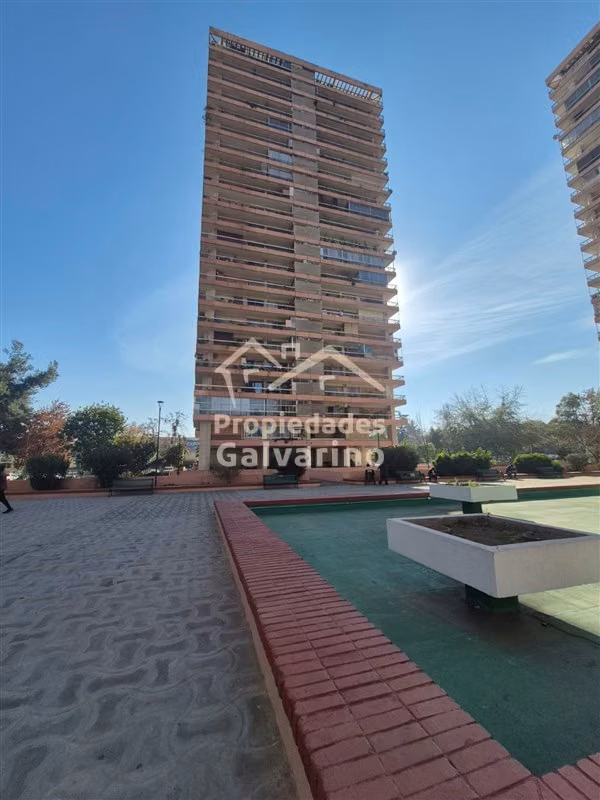 Departamento en venta de 3 dorm.2baños en Las Condes