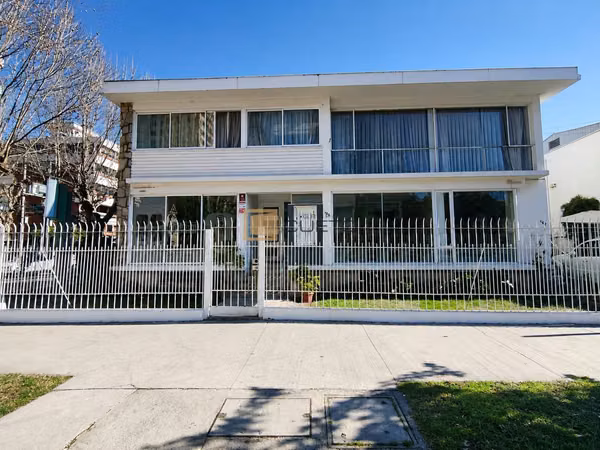 Local Comercial en arriendo en Pleno Centro de Viña del Mar.