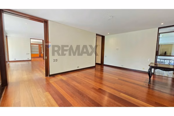 Condominio exclusivo, pocos departamentos