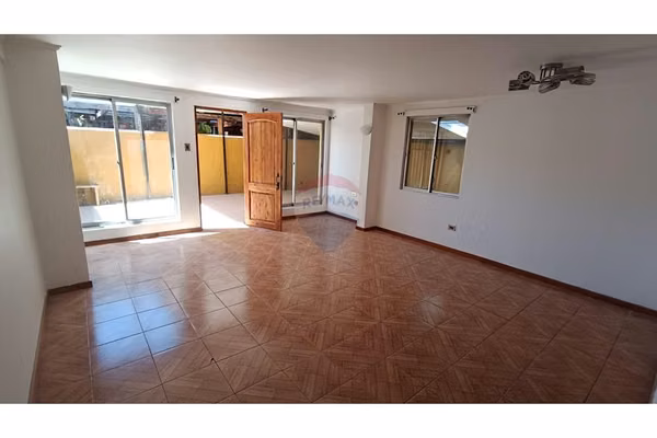 Casa en arriendo - el monte av libertadores