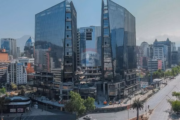 Class a+ offices at mercado urbano tobalaba