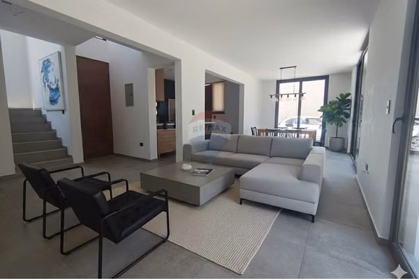 Espectacular casa en arriendo centro isla de maipo