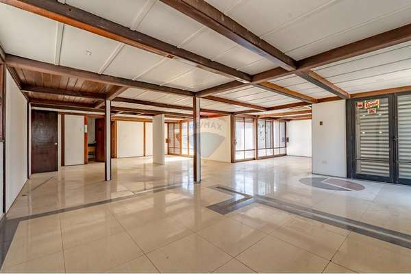 Local comercial 192m2 const 635m2 terreno