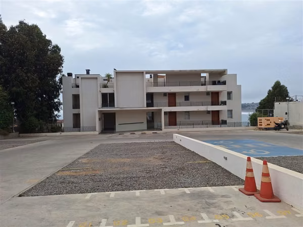 Departamento en arriendo de 2 dorm. 2B 1E 1B en Concón