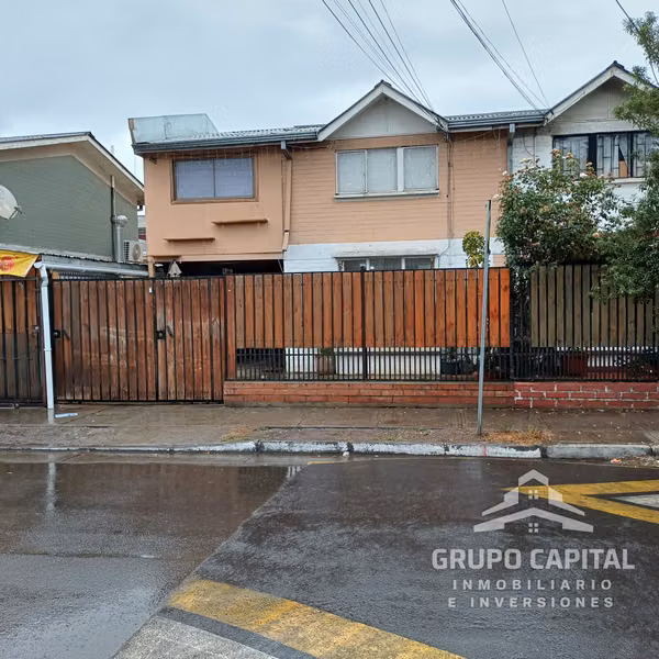 Se Vende Amplia Casa Cercana a Mall