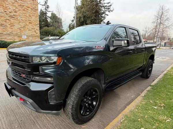 Chevrolet Silverado 5.3 LT TRAILBOSS Z4X4 AT  2021