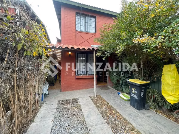 Casa en venta de 4 dorm. en Maipú