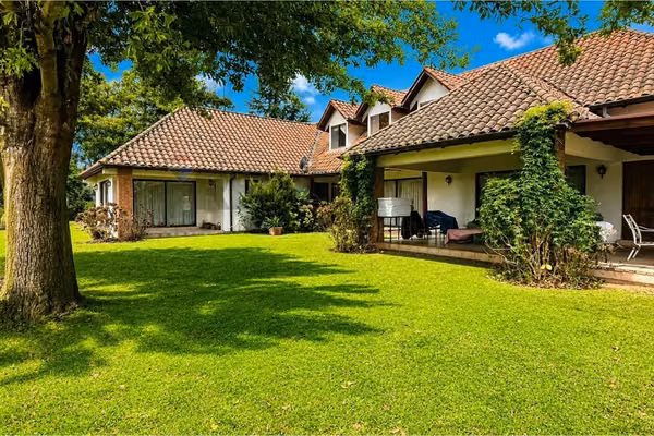 Se vende casa de 425 m2 en puertas negras km 1
