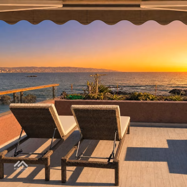 Departamento amoblado 5D/3B con pieza de servicio - Reñaca