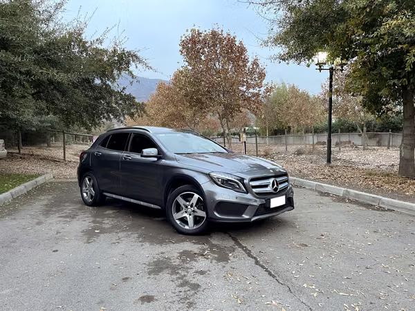 Mercedes Benz GLA220D 4 MATIC (Impecable)