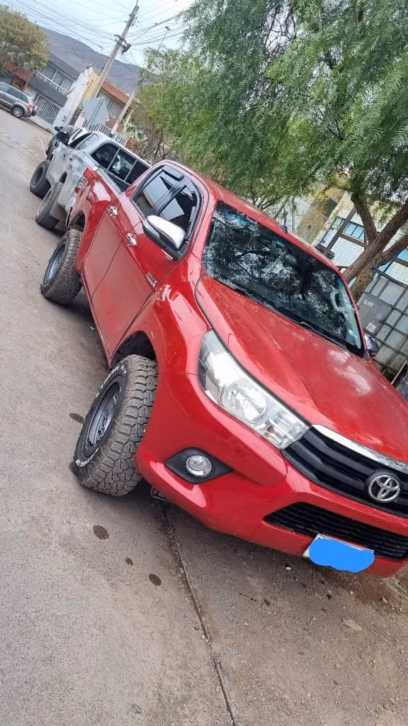 Vendo camioneta