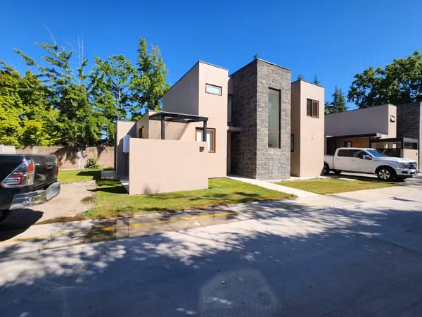 Se Arrienda Casa en Condominio Comuna de Isla de Maipo