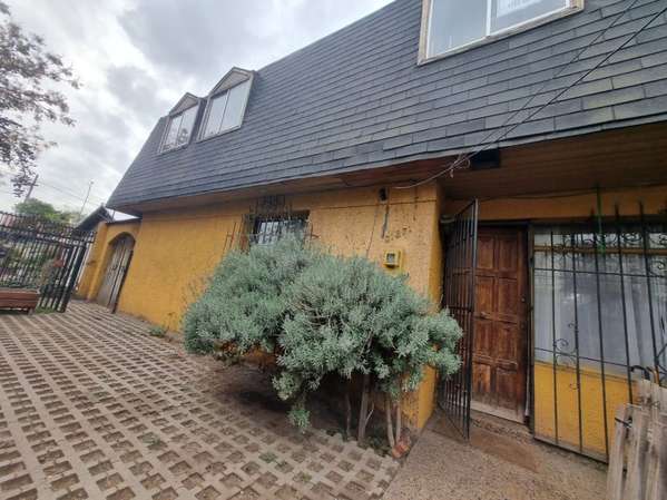 Casa 6 dormitorios, 3 baños, 2 estacionamientos, L