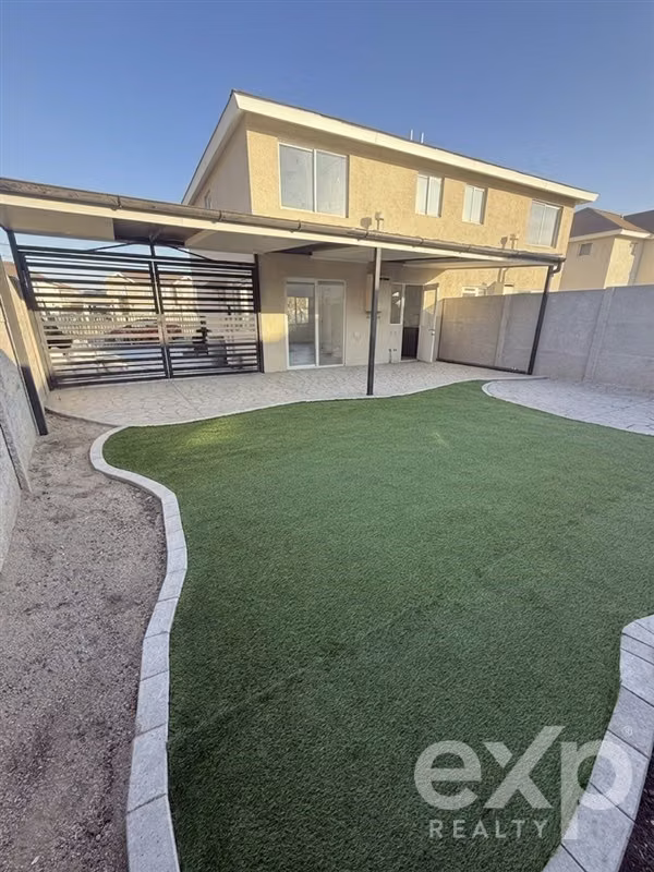 Casa en arriendo de 3h/3b Valle Grande