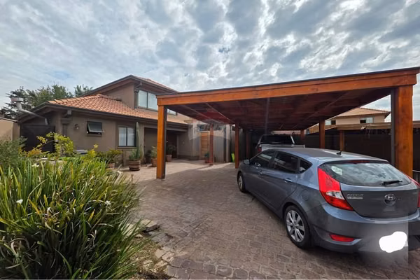 ¡exclusiva casa familiar en remanso de chicureo!
