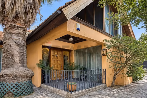 Amplia casa 6d | 5b las condes puerto de palos